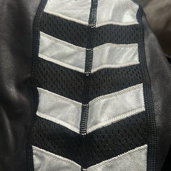 Victoria’s Secret Vxs Shine Set Knockout Maximum Support bra & Hot Short 36D / L - Picture 8 of 9